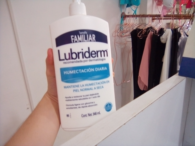 lubriderm azul tamano familiar * 946
