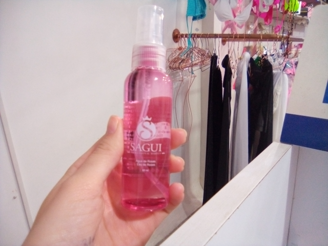 sagui agua de rosas pequena