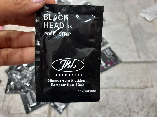 Black head mascarilla puntos negros