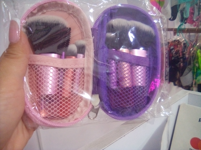 pin up kit de brochas