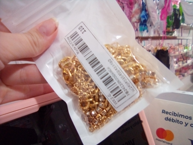 cadena de multiples capas con bolas