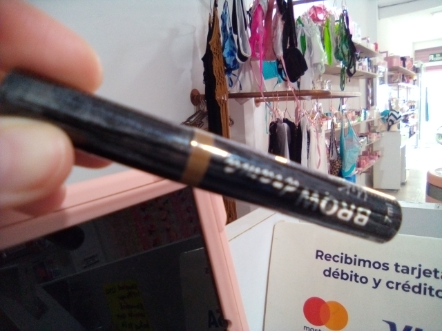 Myk mascara para cejas color