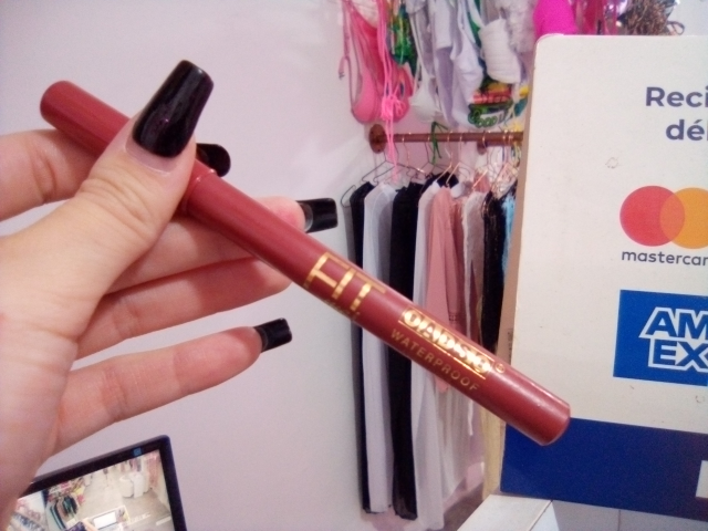 fit me lapiz labial