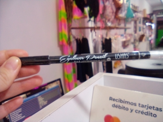 ushas delineador en gel negro
