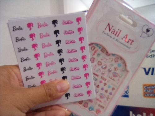 sticker de unas barbie y nail art fashion